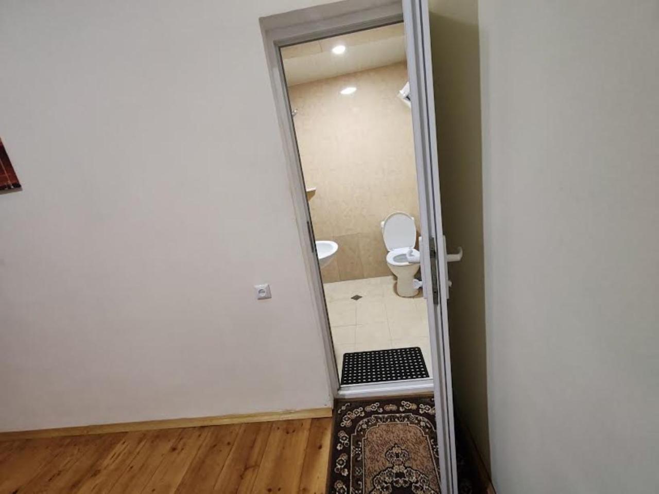 Guesthouse Luka Kutaisi Exterior foto